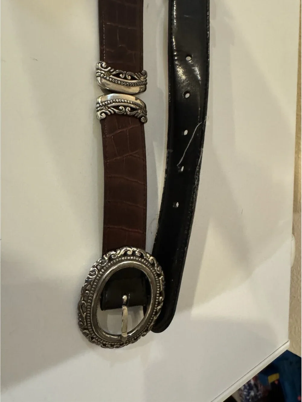 Vintage Brown Croc Embossed Leather Look Belt Silver Engraved Oval Buckle Women’